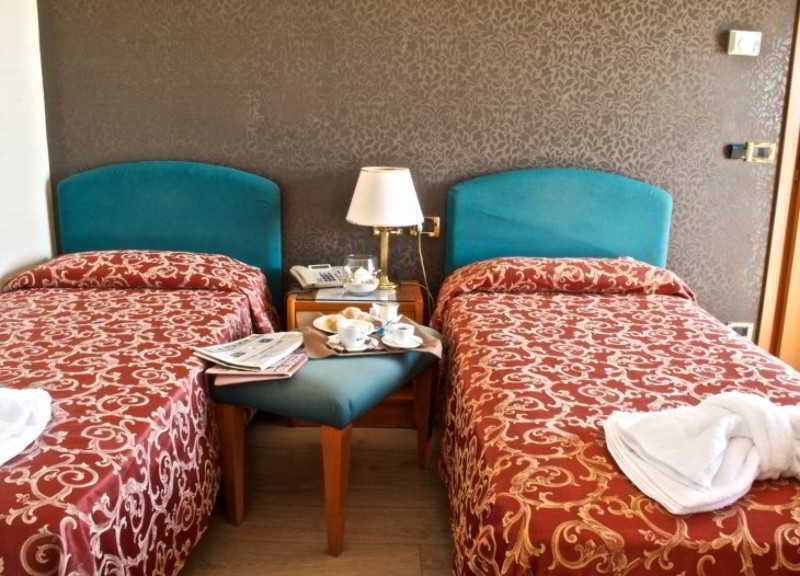 Hotel Kursaal リミニ エクステリア 写真